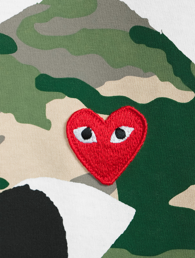 Comme des gar?ons play camo peek heart clearance t-shirt