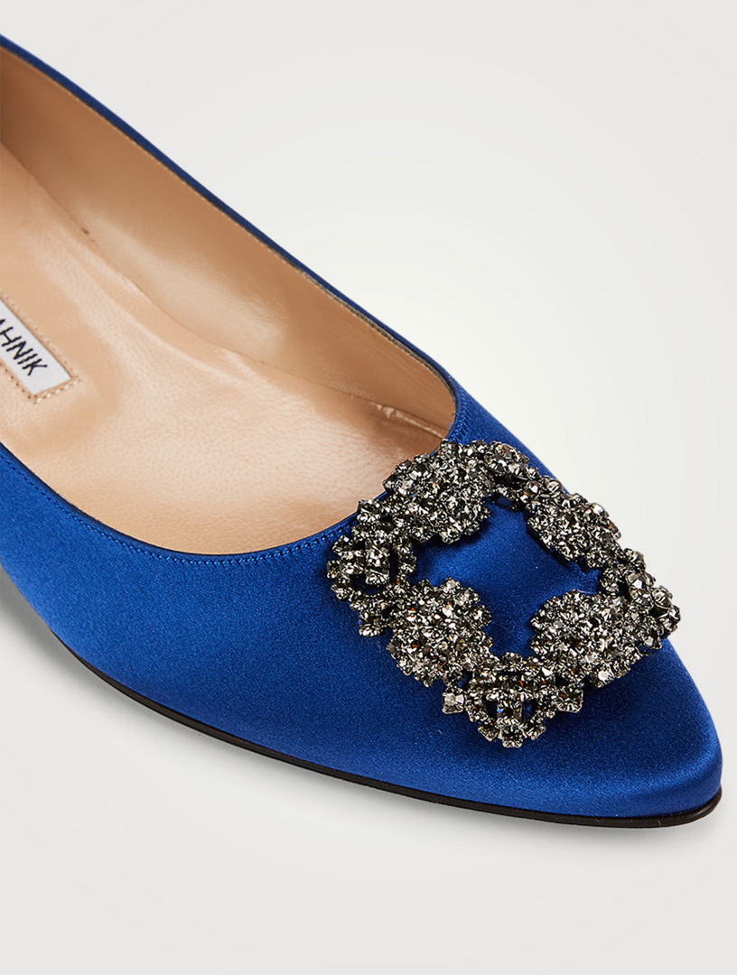 Manolo blahnik hangisi hot sale flats sale