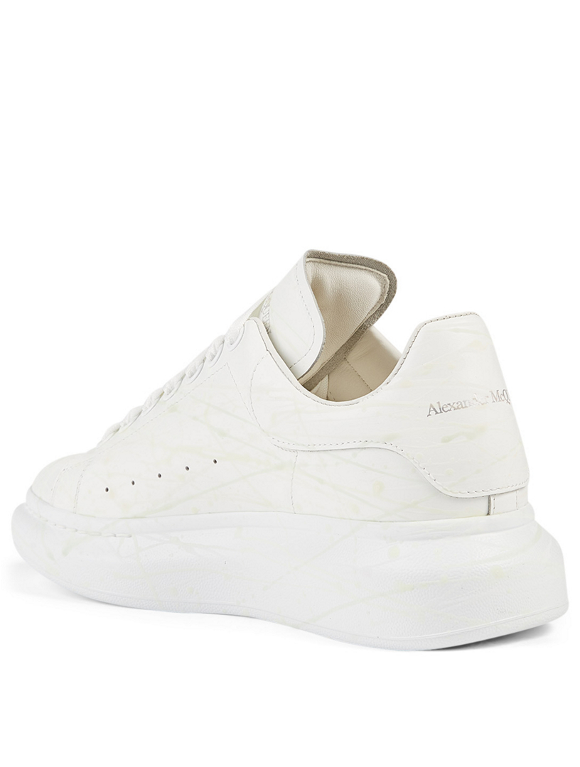 Alexander mcqueen trainers sale glow in the dark