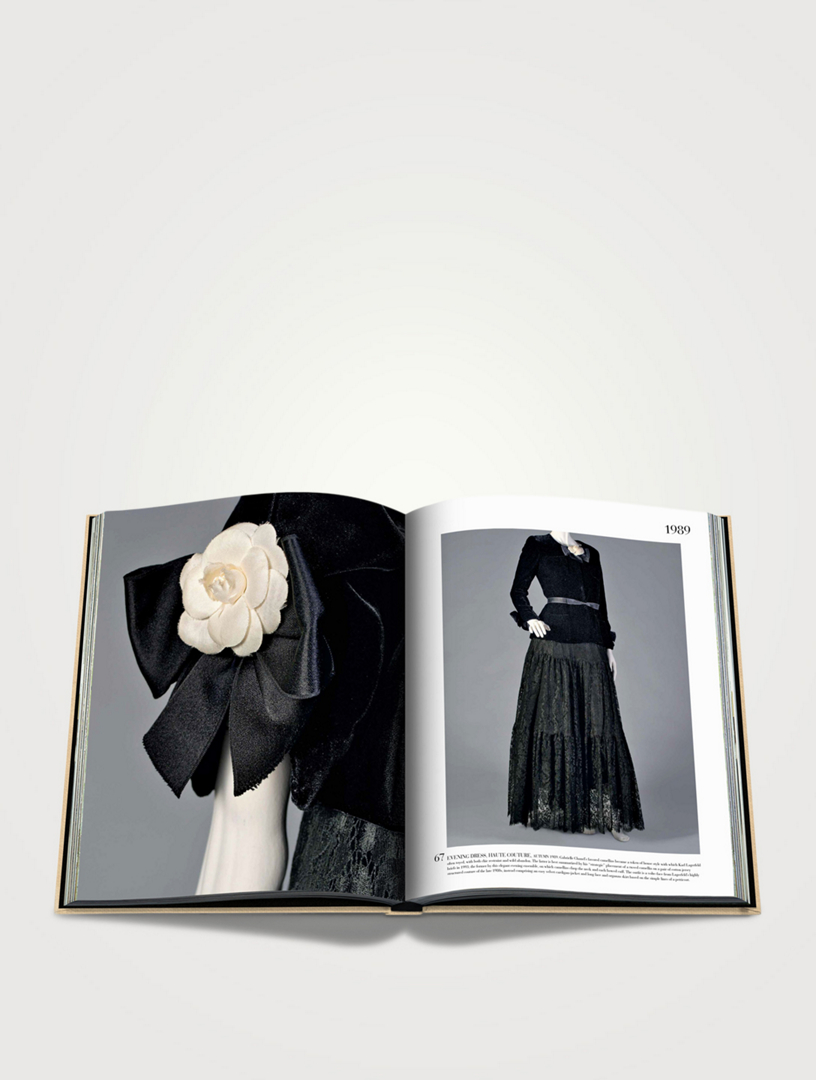 AROWONEN - Chanel: The Impossible Collection