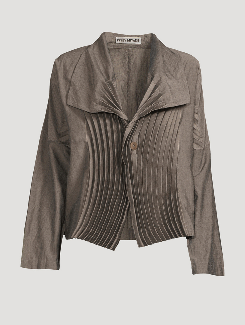 ISSEY MIYAKE Cliff Jacket | Holt Renfrew