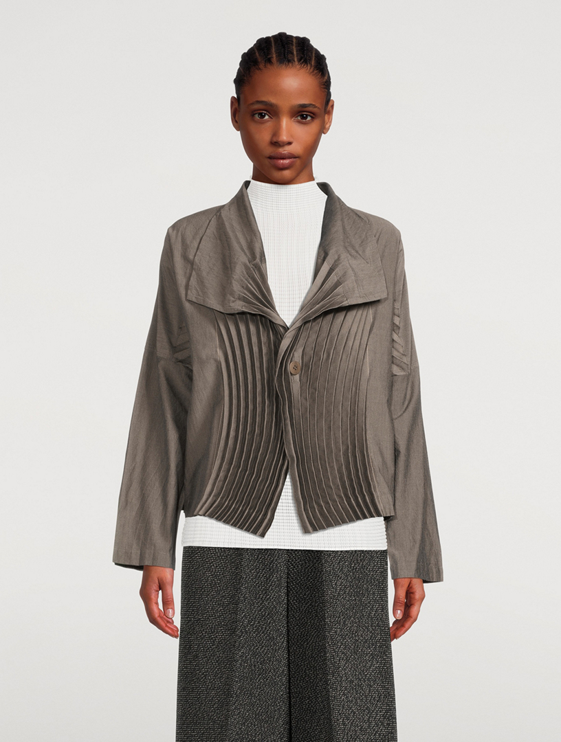 ISSEY MIYAKE Cliff Jacket | Holt Renfrew