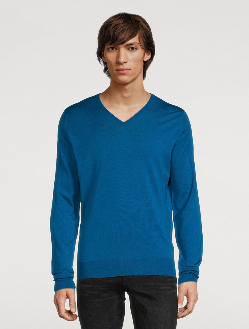 Bobbie v neck sweater hotsell