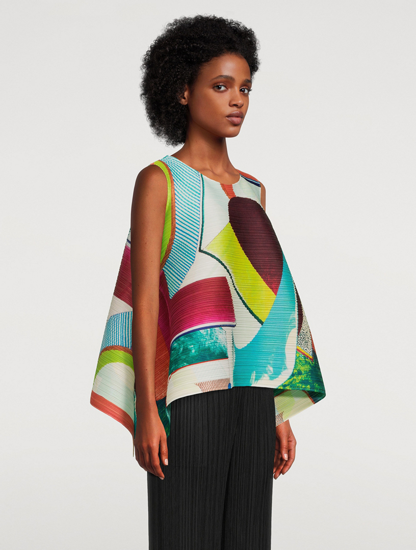 PLEATS PLEASE ISSEY MIYAKE Pinwheel Top | Holt Renfrew