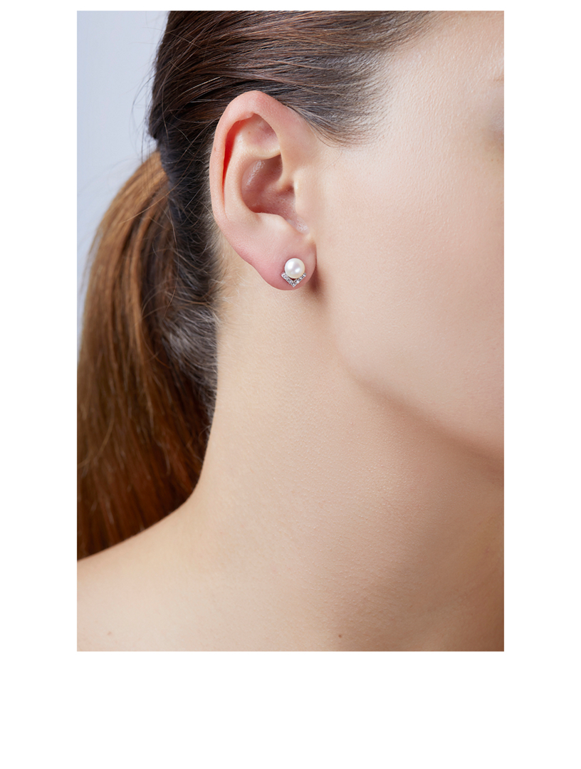 Trend 18K Gold Freshwater Pearl Stud Earrings With Diamonds
