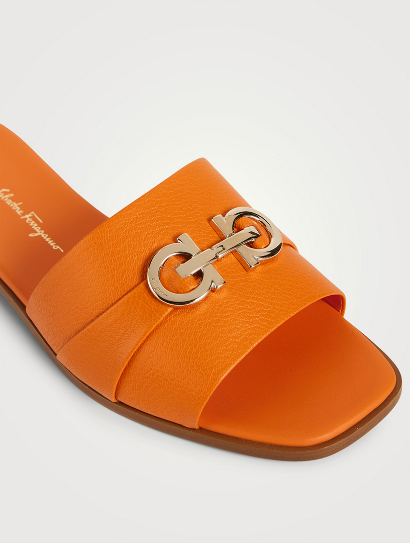 Holt renfrew gucci slides hot sale