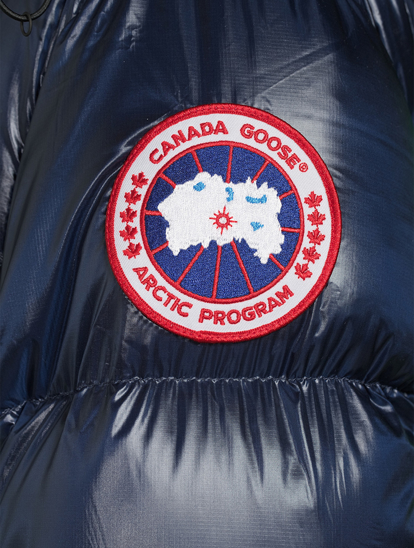 Canada goose hotsell leon logo