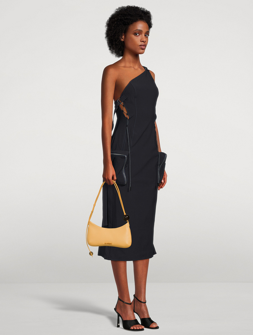 Le Bisou Perle Small Leather Shoulder Bag in Black - Jacquemus