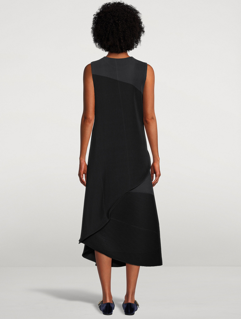 ISSEY MIYAKE Ridge Pleats Midi Dress | Holt Renfrew