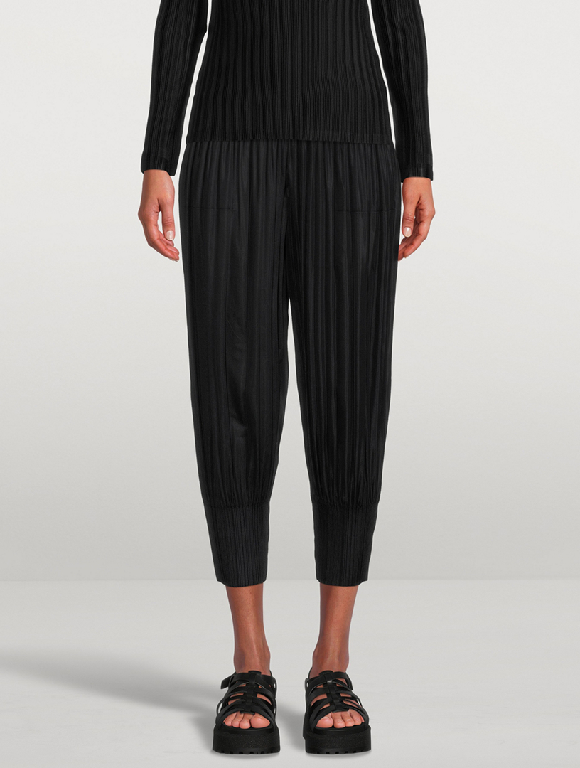 PLEATS PLEASE 黒フラッフィー　プリーツキュロット PLEATS PLEASE 黒フラッフィー プリーツキュロット