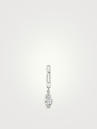 Boucle d’oreilles en anneau court en or blanc 14 ct avec diamants taille baguette cultivés en labo