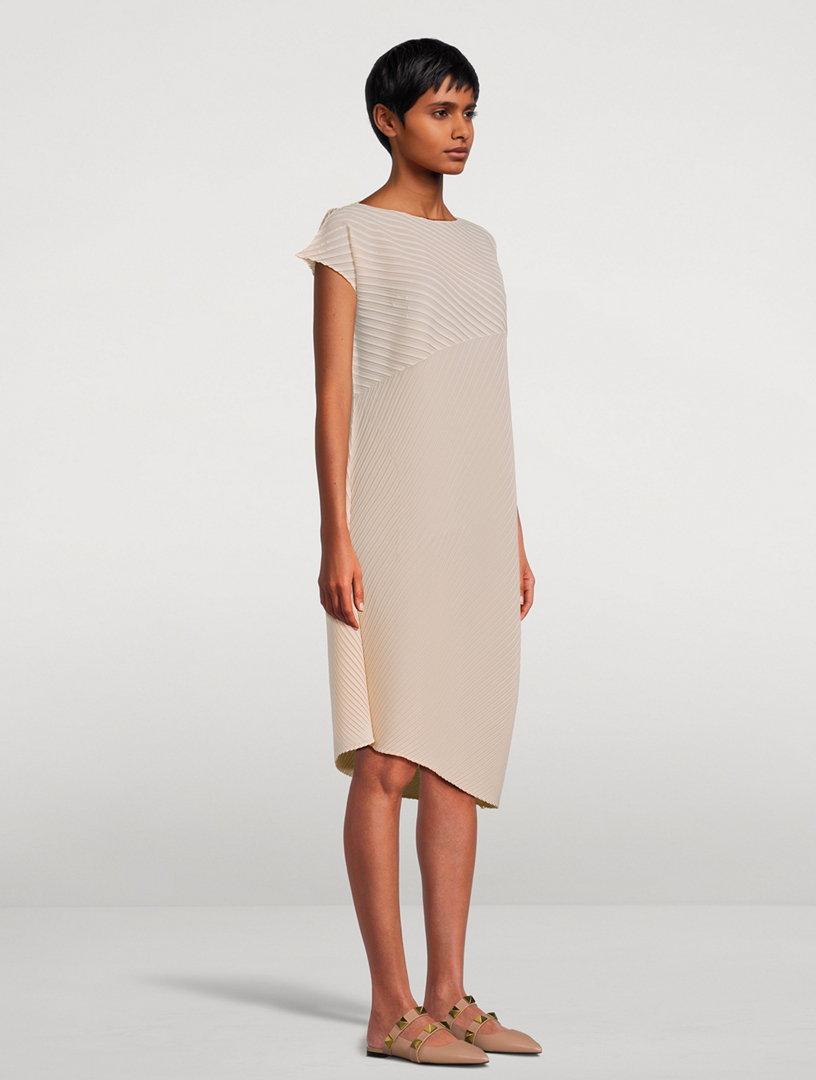 ISSEY MIYAKE Plaster Pleats Dress | Holt Renfrew