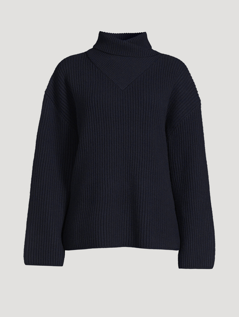 Holt Renfrew, Sweaters