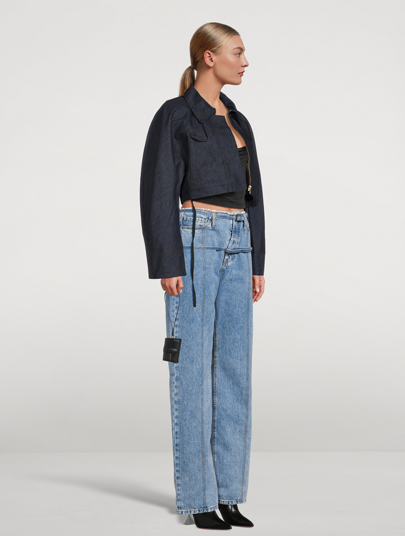 【送料&関税込】Jacquemus Le Porte Bambino Airpods Case - Un JACQUEMUS Le Porte Bambino Leather AirPods Case | Holt Renfrew