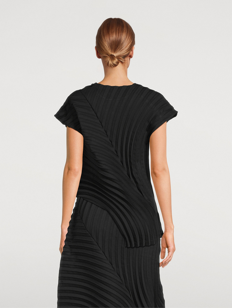 Curved Pleats Top