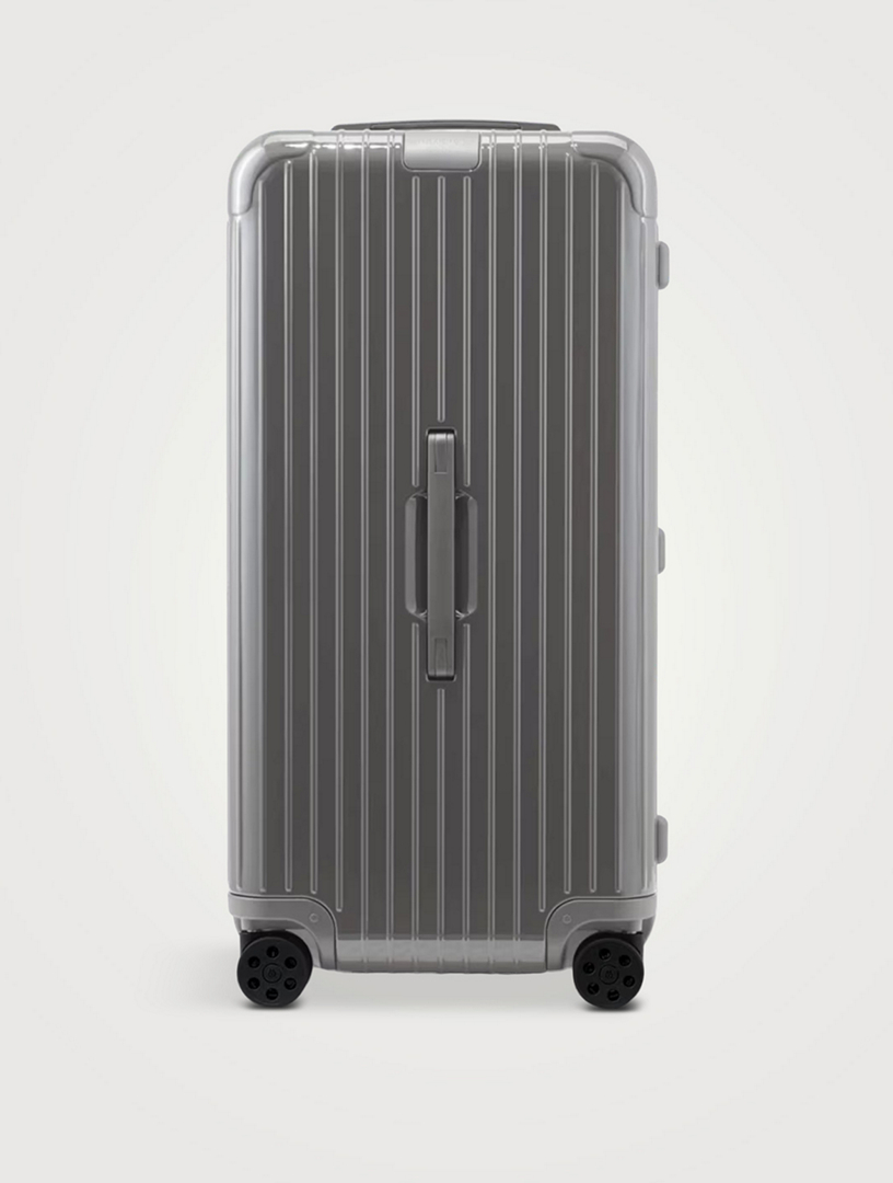 Holt renfrew rimowa hotsell