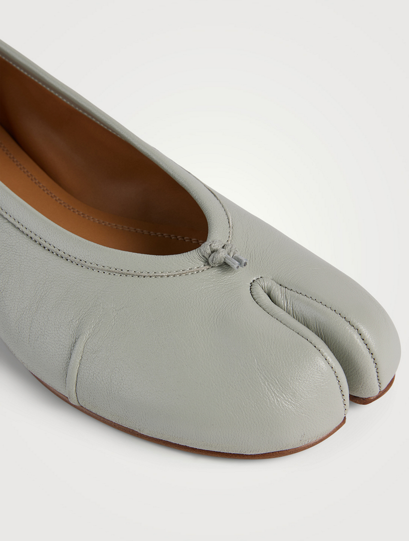 【関税&送料込】Maison Margiela Tabi Leather Ballerinas MAISON MARGIELA Tabi Leather Ballerina Mules | Holt Renfrew
