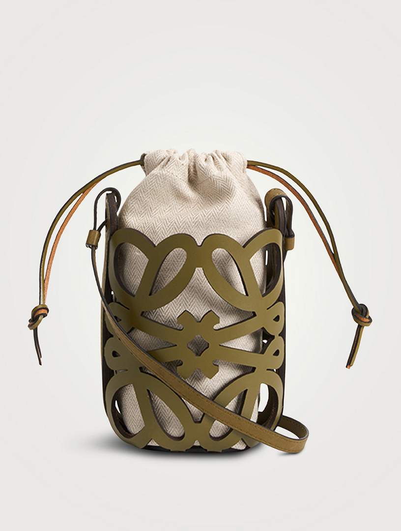 ショルダーバッグ・ポシェット LOEWE ANAGRAM CUT OUT CROSSBODY BAG ロエベ LOEWE LOEWE ショルダーバッグ ANAGRAM CUT OUT POCKET