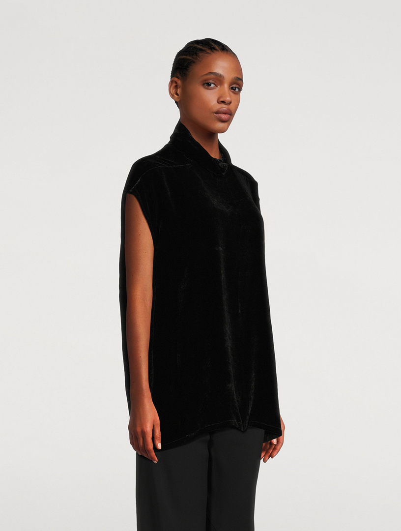 Edfu Velvet Sleeveless Turtleneck