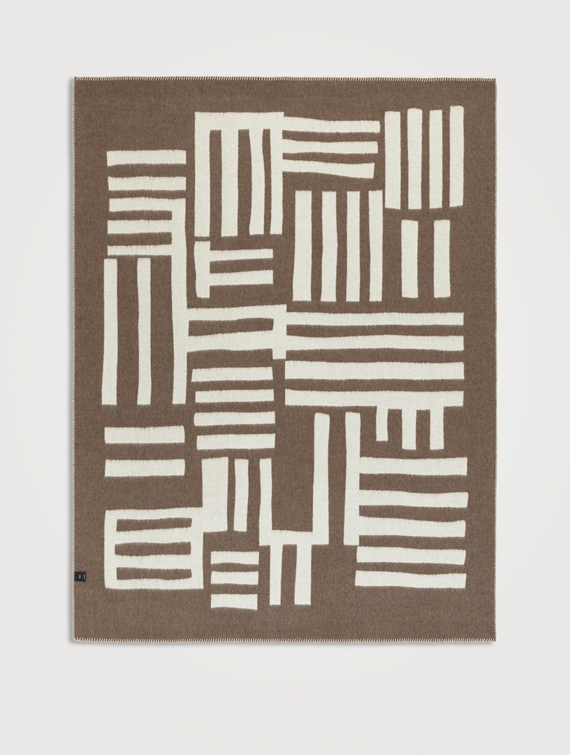 Rosin Reversible Zero Dye Throw Blanket
