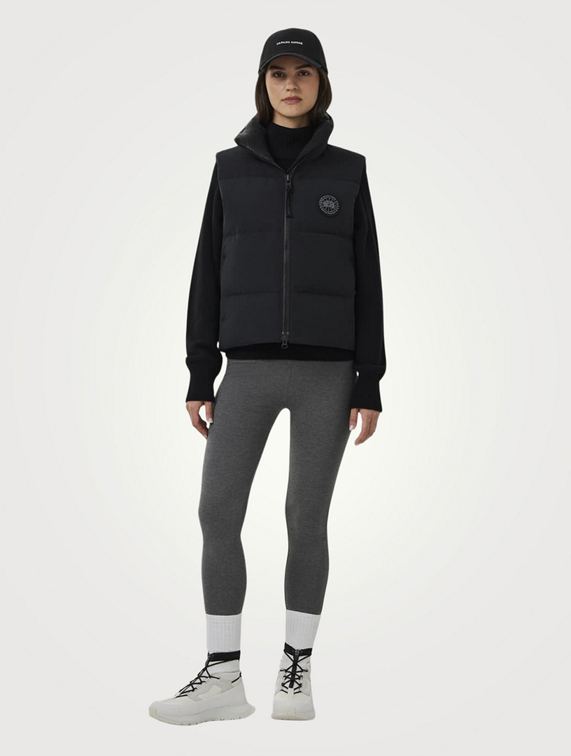 TODAYFUL（トゥデイフル）の「TODAYFUL Vneck Nylon Vest V