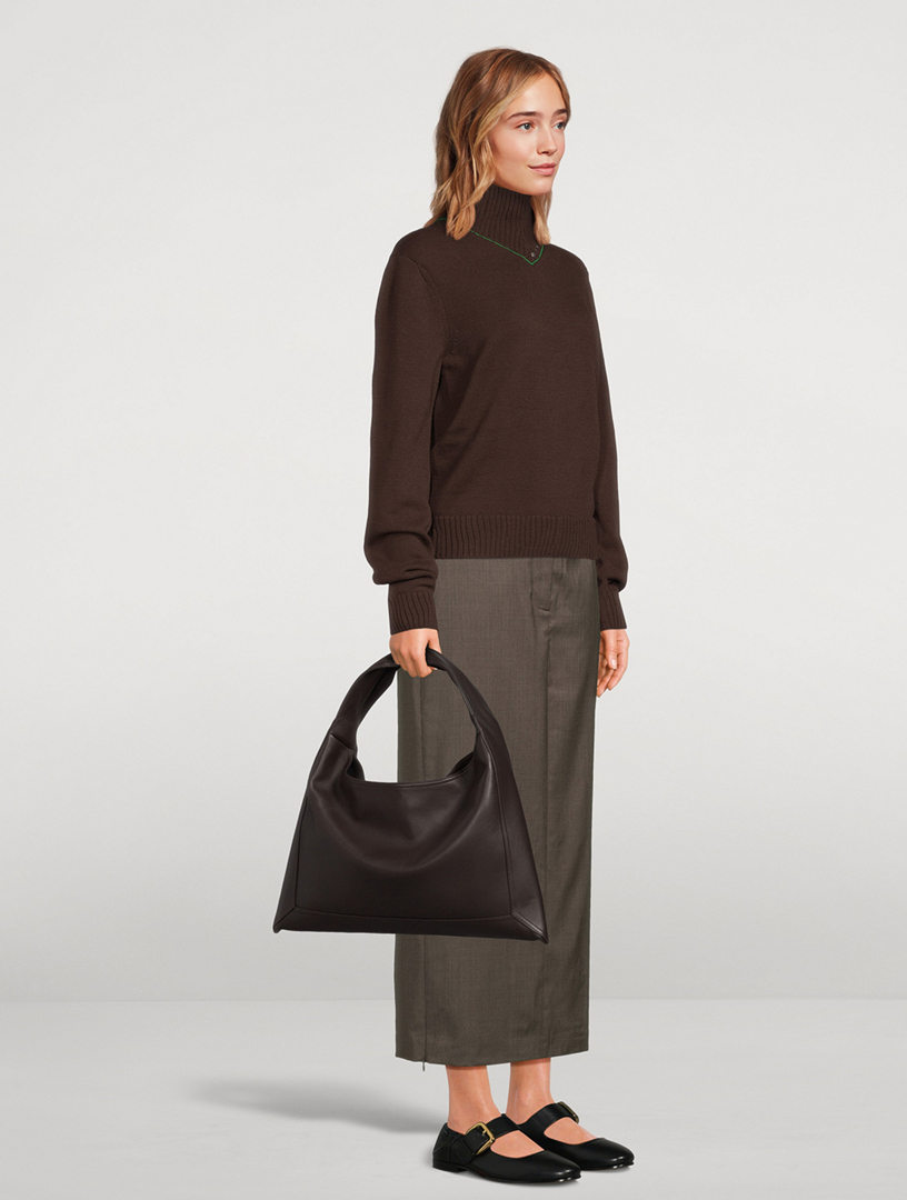 ショルダーバッグ・ポシェット Bottega Veneta Brown Suede Small Hop Shoulder Bag Bottega Veneta SMALL HOP HOBO SUEDE SHOULDER BAG €3.500,00
