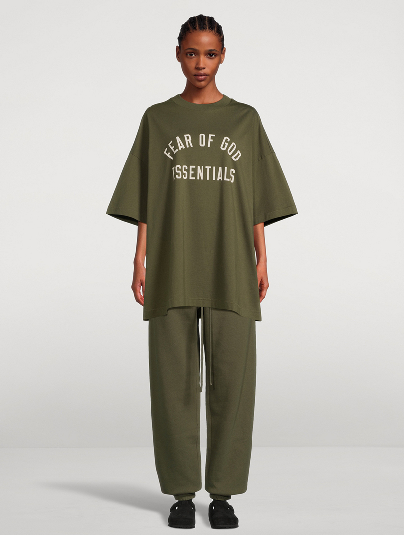 ☆大人気【FEAR OF GOD】ESSENTIALS Jersey Crewneck Tee☆ Fear of God ESSENTIALS Jersey Crewneck Tee in Black | REVOLVE