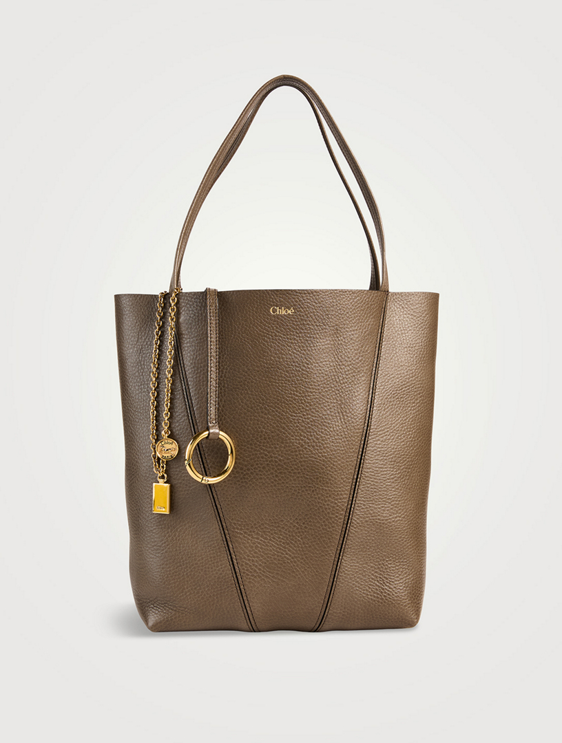 【関税＆送料込み】ChloAC ChloAC Spin Medium Tote Bag CHLOÉ Medium Chloé Spin Leather Tote Bag | Holt Renfrew