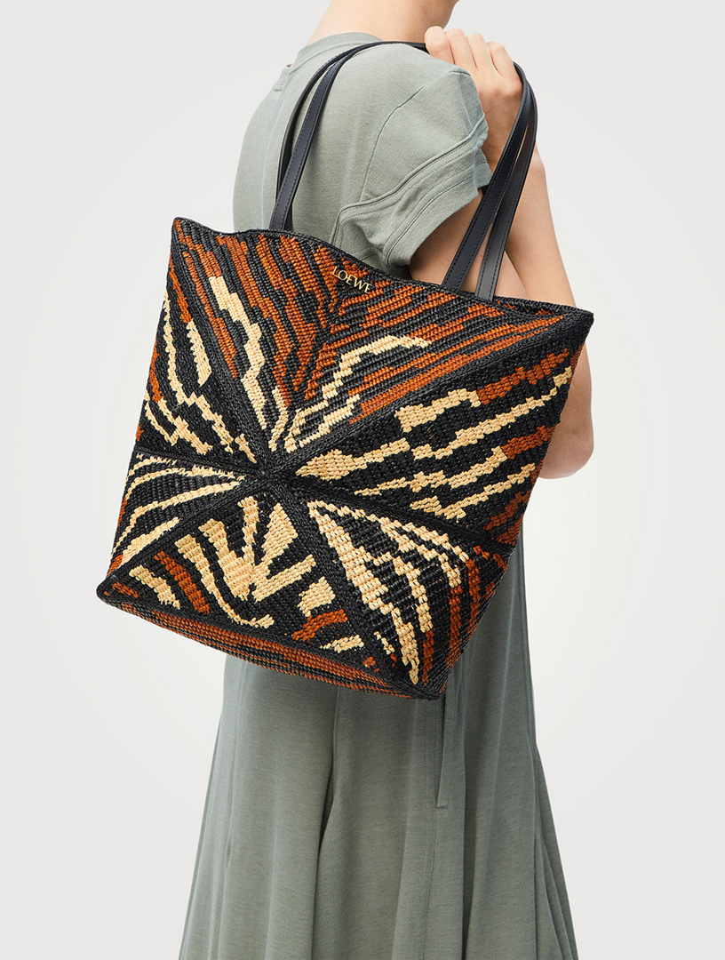 【LOEWE】B877Q18X17 Paula's Ibiza FOLD TOTE XL Paula's Ibiza Puzzle Fold XXL tote bag in beige - Loewe