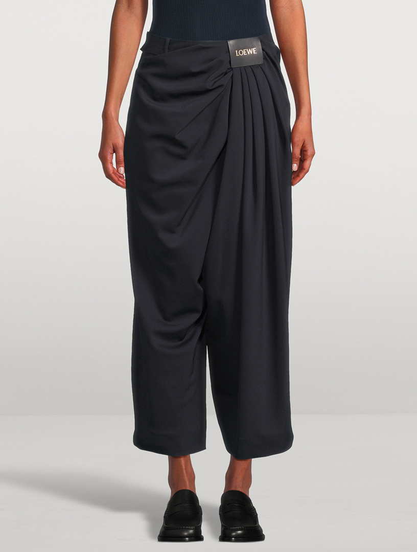 パンツ LOEWE  Cropped Draped Trouser in Dark Navy Blue Loewe - Dark Navy Draped Crop Pant | Mitchell Stores