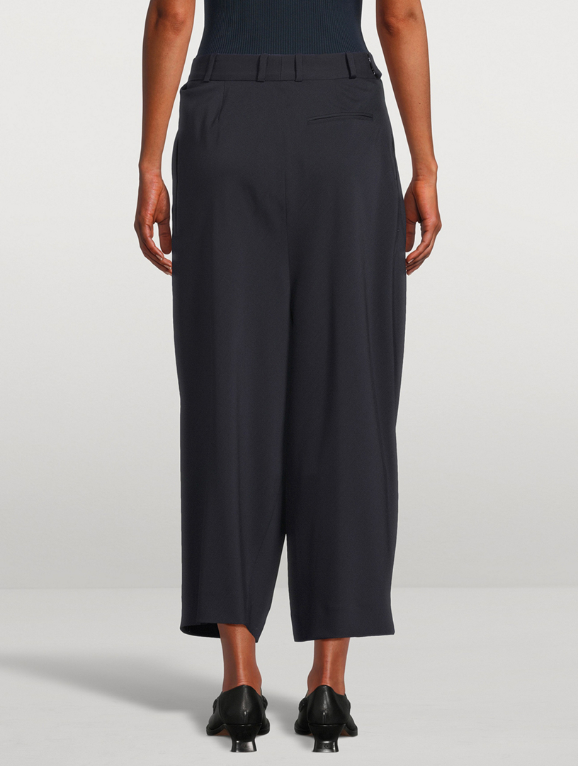 パンツ LOEWE  Cropped Draped Trouser in Dark Navy Blue Loewe - Dark Navy Draped Crop Pant | Mitchell Stores