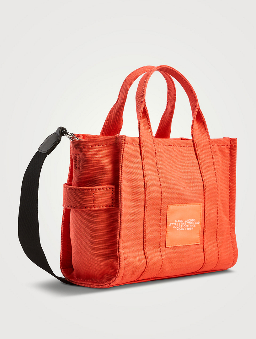 トートバッグ MARC JACOBS PRINTED CANVAS SMALL THE TOTE BAG HANDBAG MARC JACOBS The Small Canvas Tote Bag | Holt Renfrew