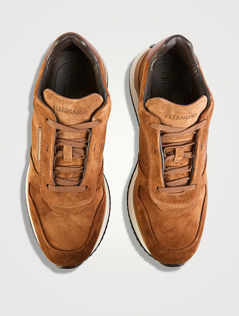 FERRAGAMO Sneakers en suède Holt Renfrew