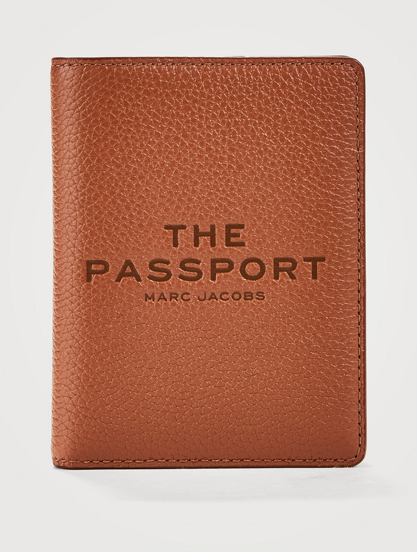 MARC JACOBS The Leather Passport Case | Holt Renfrew
