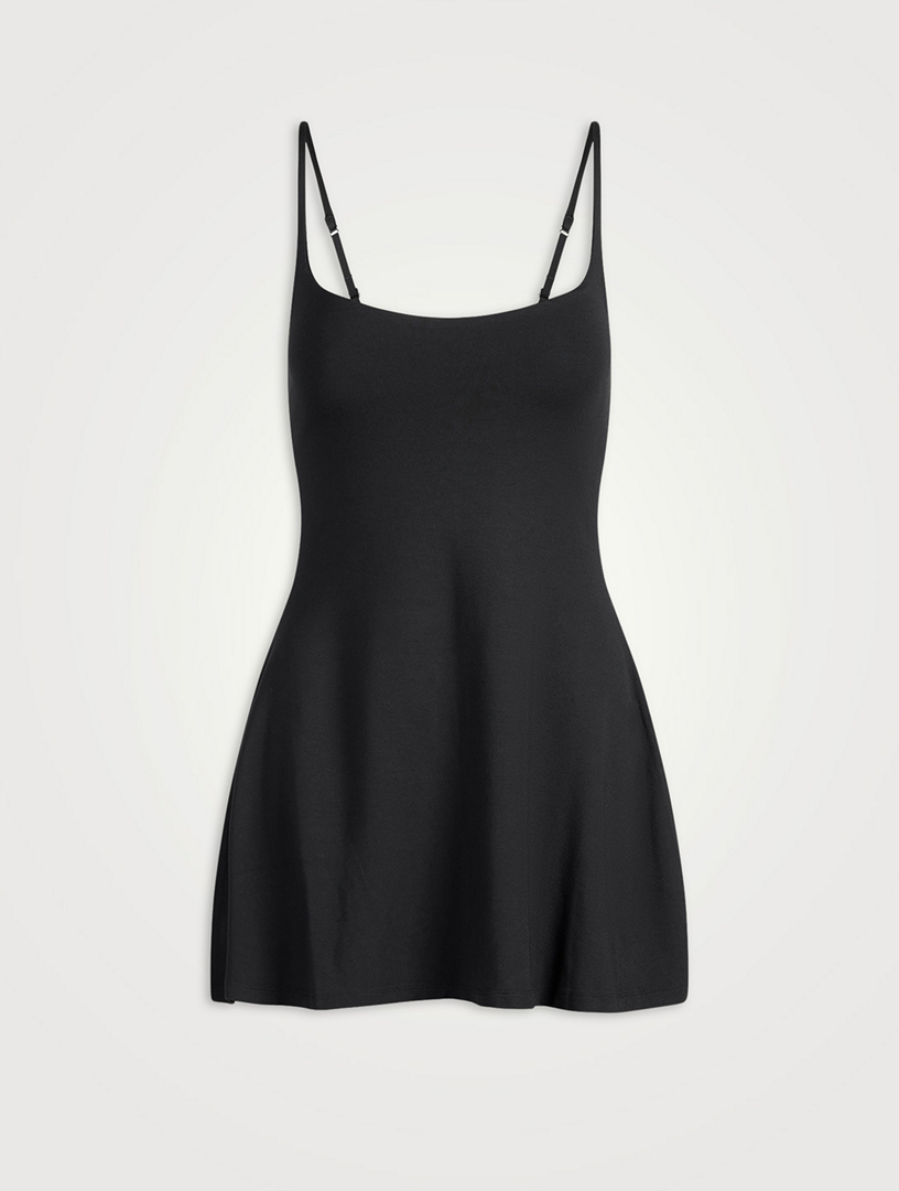 【ALAIA直営店】ROBE PATINEUSE EN MAILLE COTELEE ALAÏA Robe patineuse en maille pailletée | Holt Renfrew