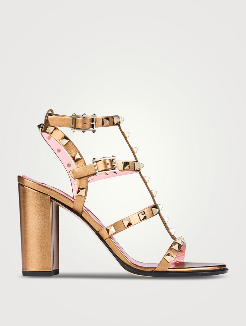 Valentino スタッズ付きゴールドハイヒール 37 VALENTINO GARAVANI Rockstud Metallic Leather Sandals | Holt Renfrew