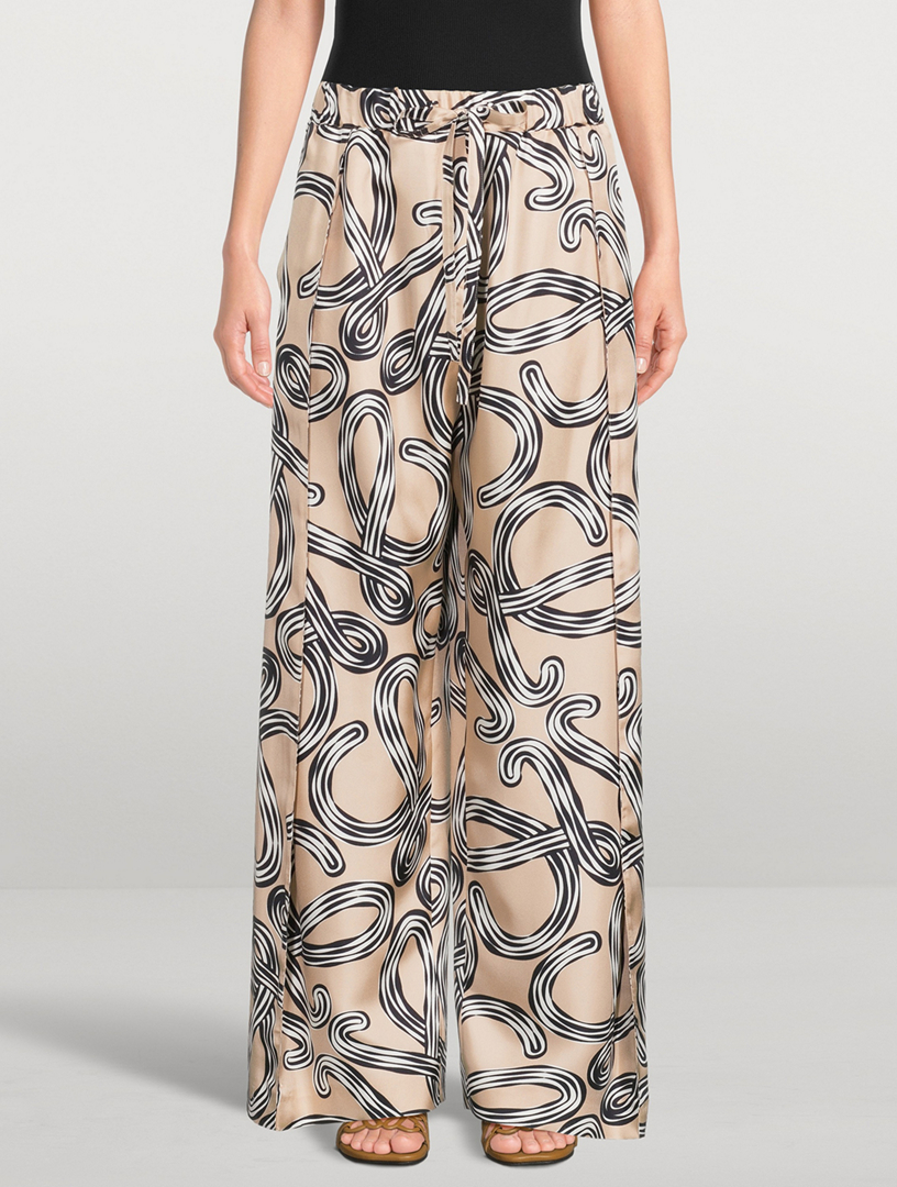 LOEWE Paula & Mopriz チノパンアイボリー LOEWE Loewe x Paula's Ibiza Silk Trousers In Anagram Print | Holt