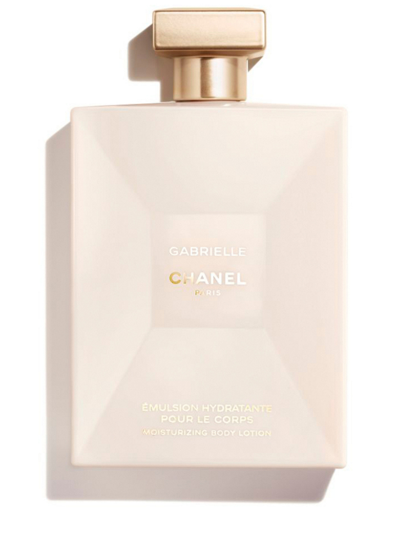 CHANEL Revitalizing Body Serum-In-Mist Nourishes - Tones - Protects