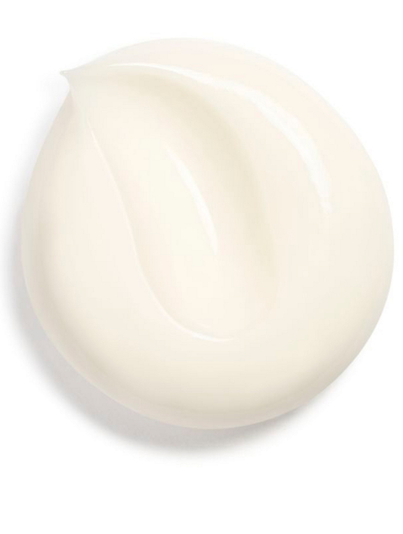 CHANEL Crème revitalisante Lisse - Repulpe - Apporte du confort  Incolore