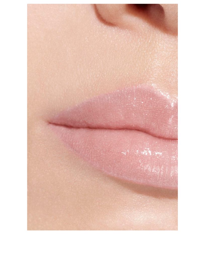 CHANEL Hydrating Tinted Lip Balm That Offers Buildable Colour For