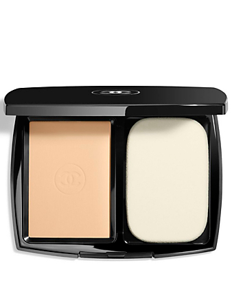 Ultrawear – All – Day Comfort Flawless Finish Compact Foundation