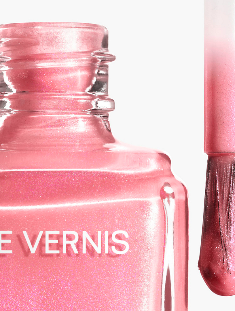 CHANEL Nail Colour | Holt Renfrew
