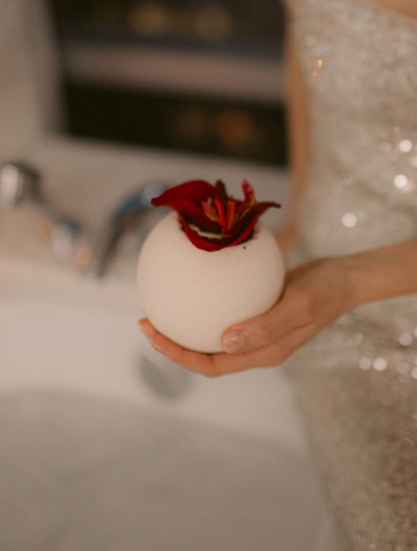 Aphrodite Bath Bomb