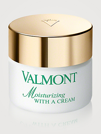 Moisturizing With A Cream Rich Thirst-Quenching Cream