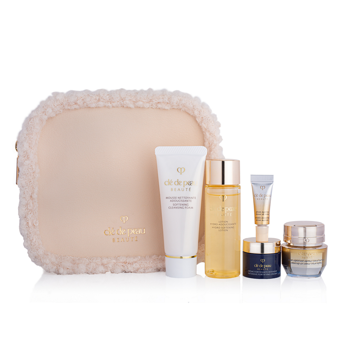 Clé de Peau Beauté Winter Gift