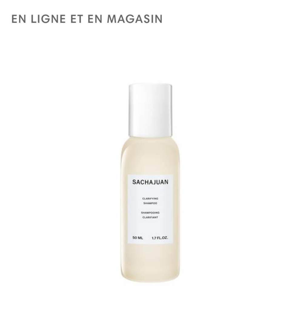 Bouteille blanche de shampoing